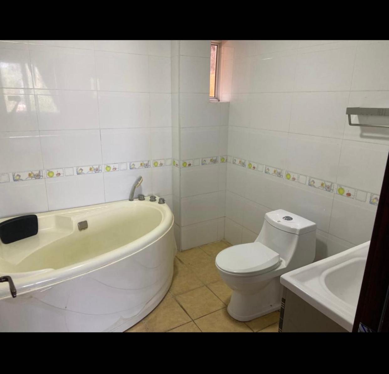 Beachfront M. A.Apartment Дар ес Саалам Екстериор снимка