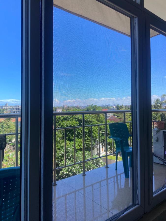 Beachfront M. A.Apartment Дар ес Саалам Екстериор снимка