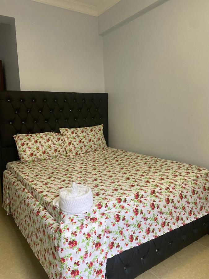 Beachfront M. A.Apartment Дар ес Саалам Екстериор снимка