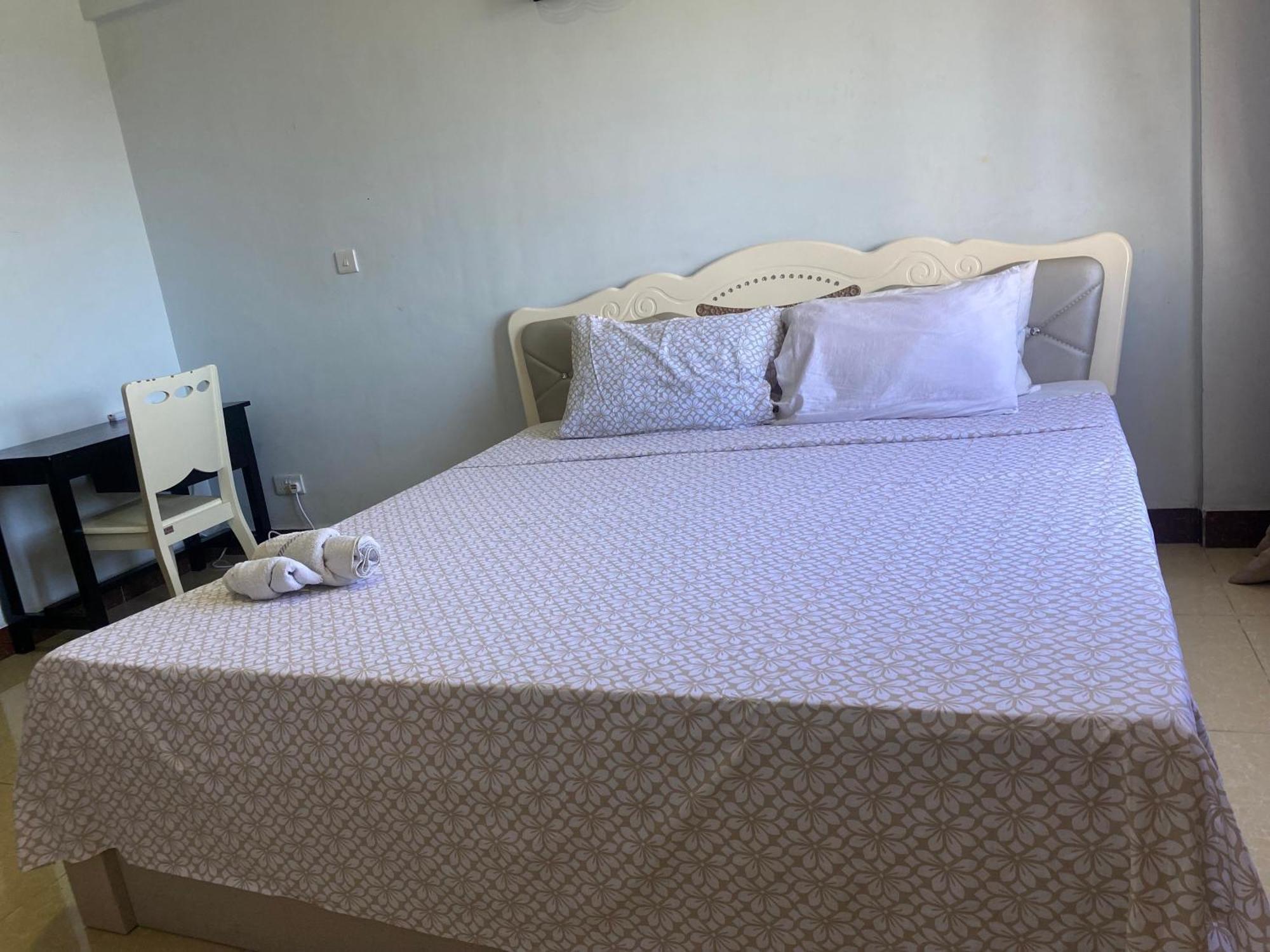 Beachfront M. A.Apartment Дар ес Саалам Екстериор снимка
