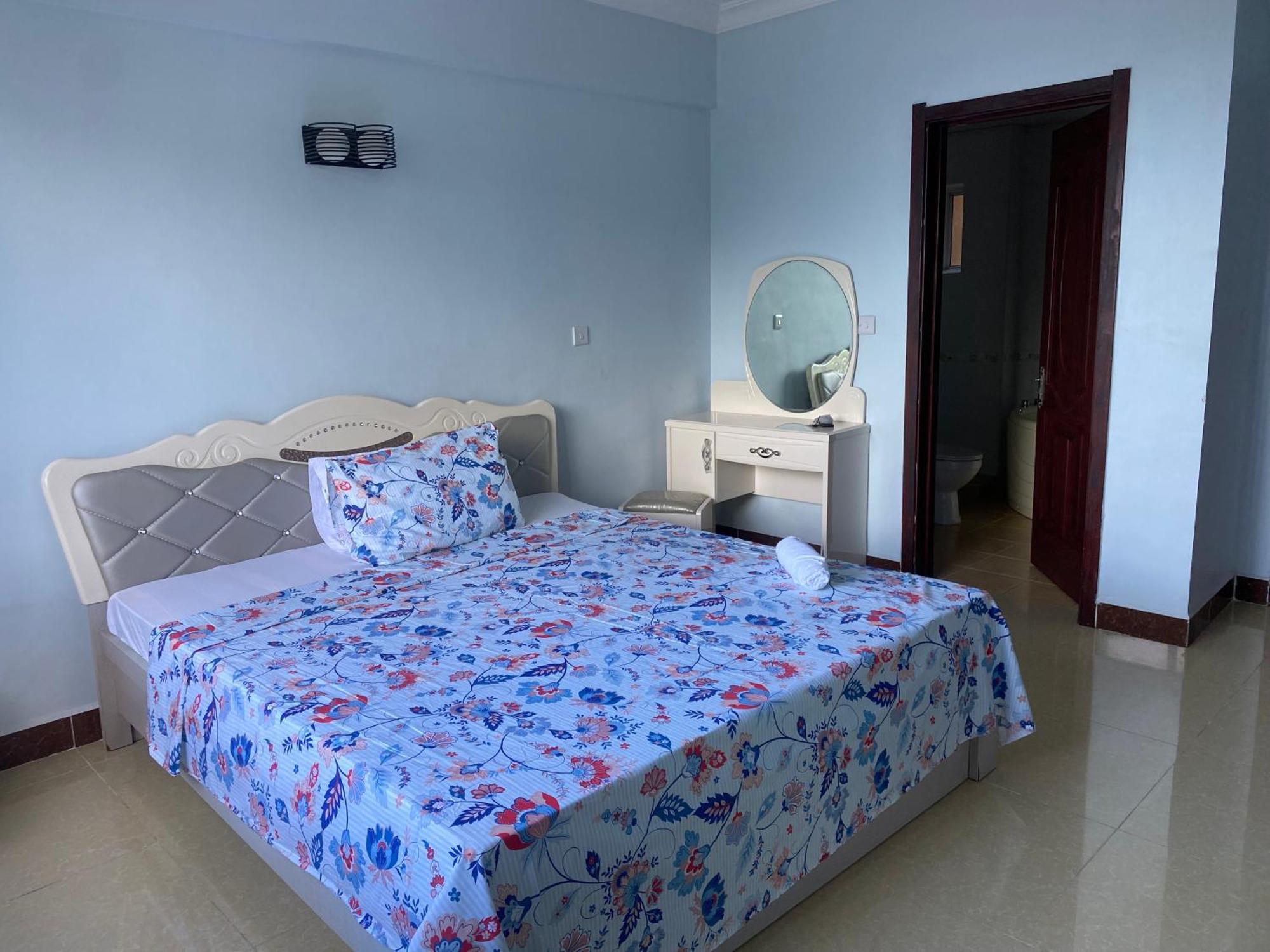 Beachfront M. A.Apartment Дар ес Саалам Екстериор снимка