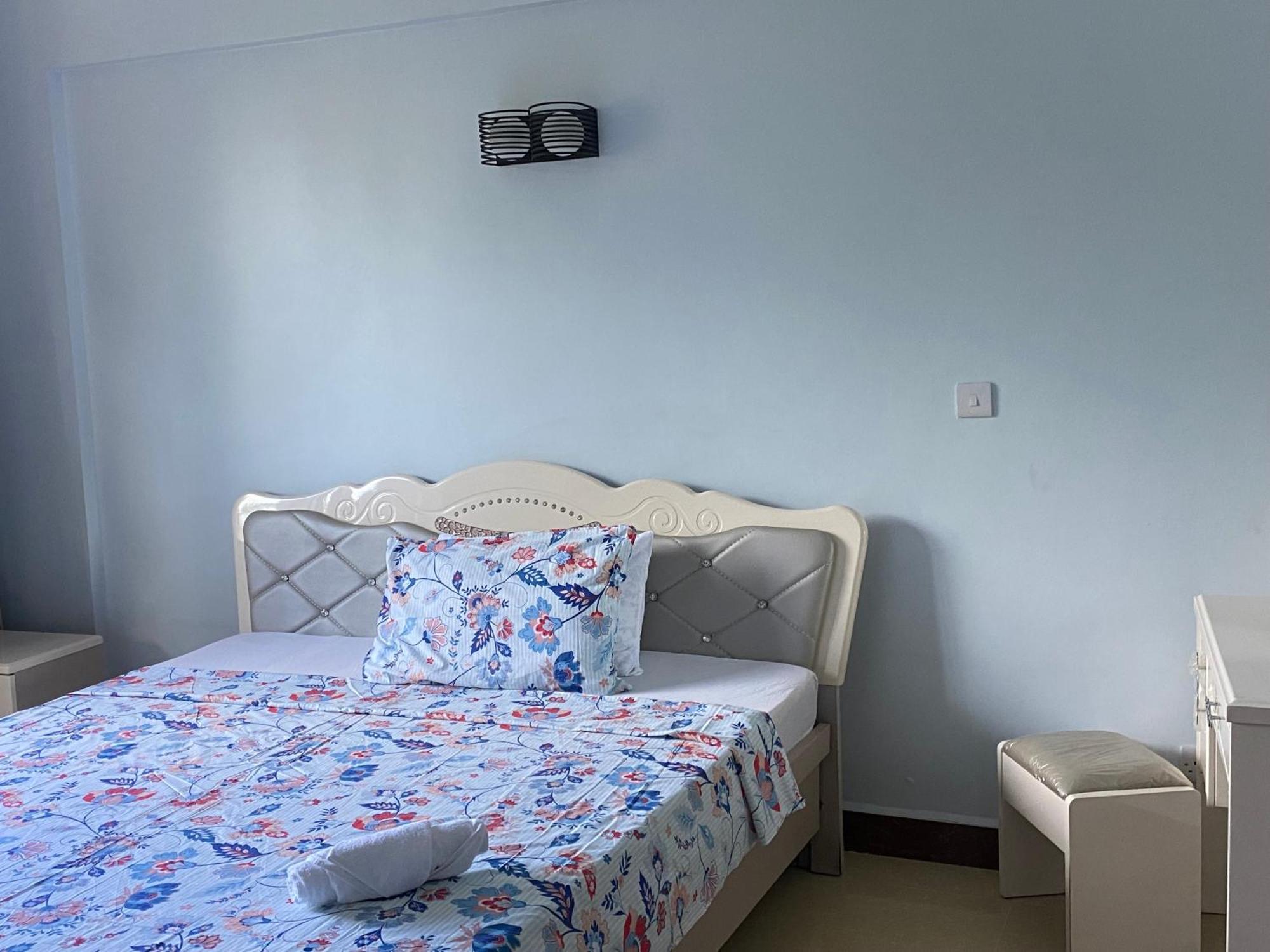 Beachfront M. A.Apartment Дар ес Саалам Екстериор снимка