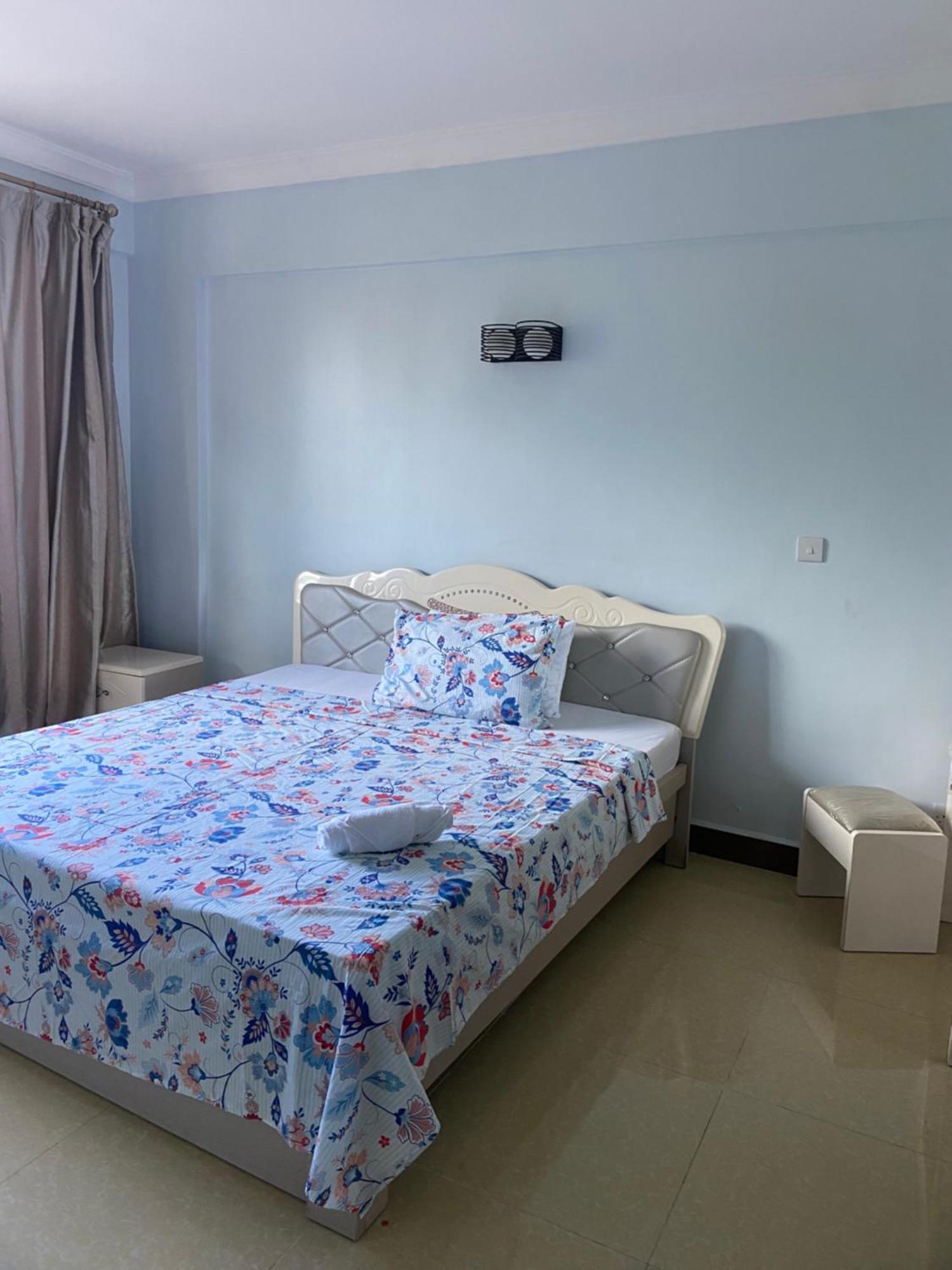 Beachfront M. A.Apartment Дар ес Саалам Екстериор снимка